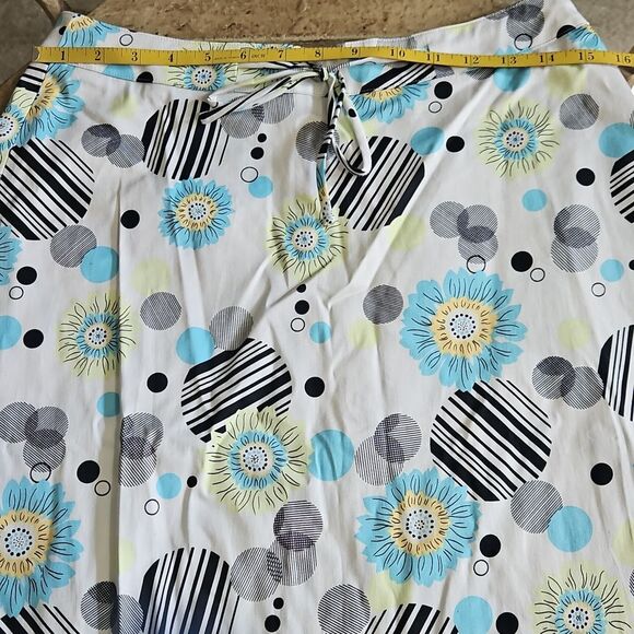 NWT Talbots Floral Print Skirt Size 8P - Picture 6 of 9